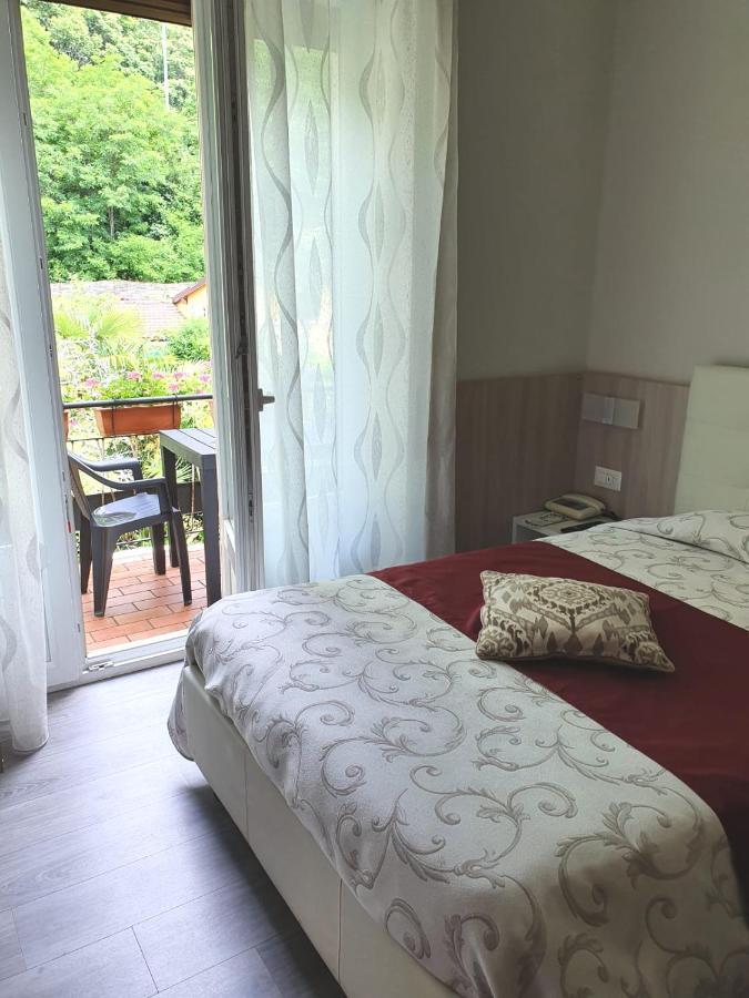 Albergo Paradiso Maccagno Exterior photo